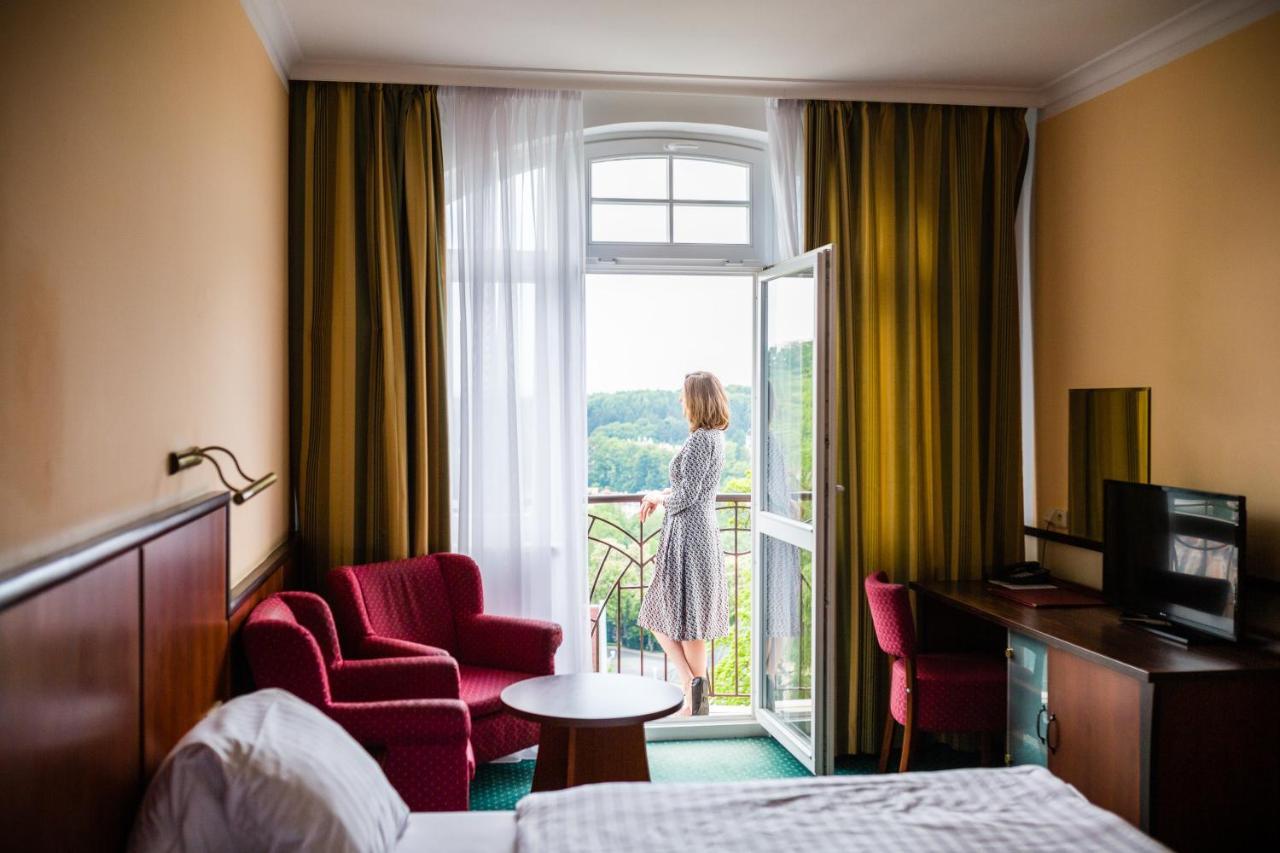 Royal Marianske Lazne Hotel Exterior photo