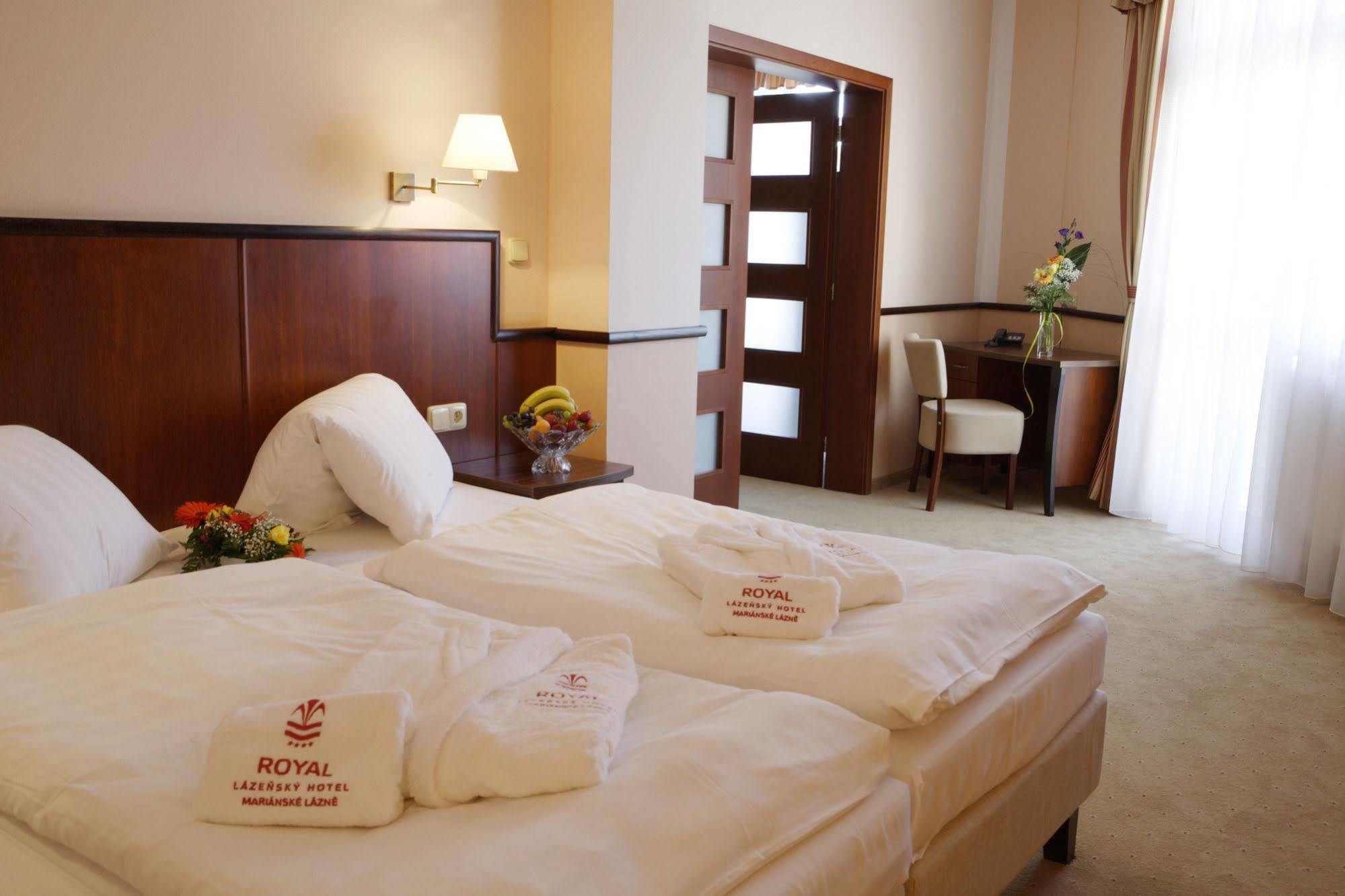 Royal Marianske Lazne Hotel Exterior photo